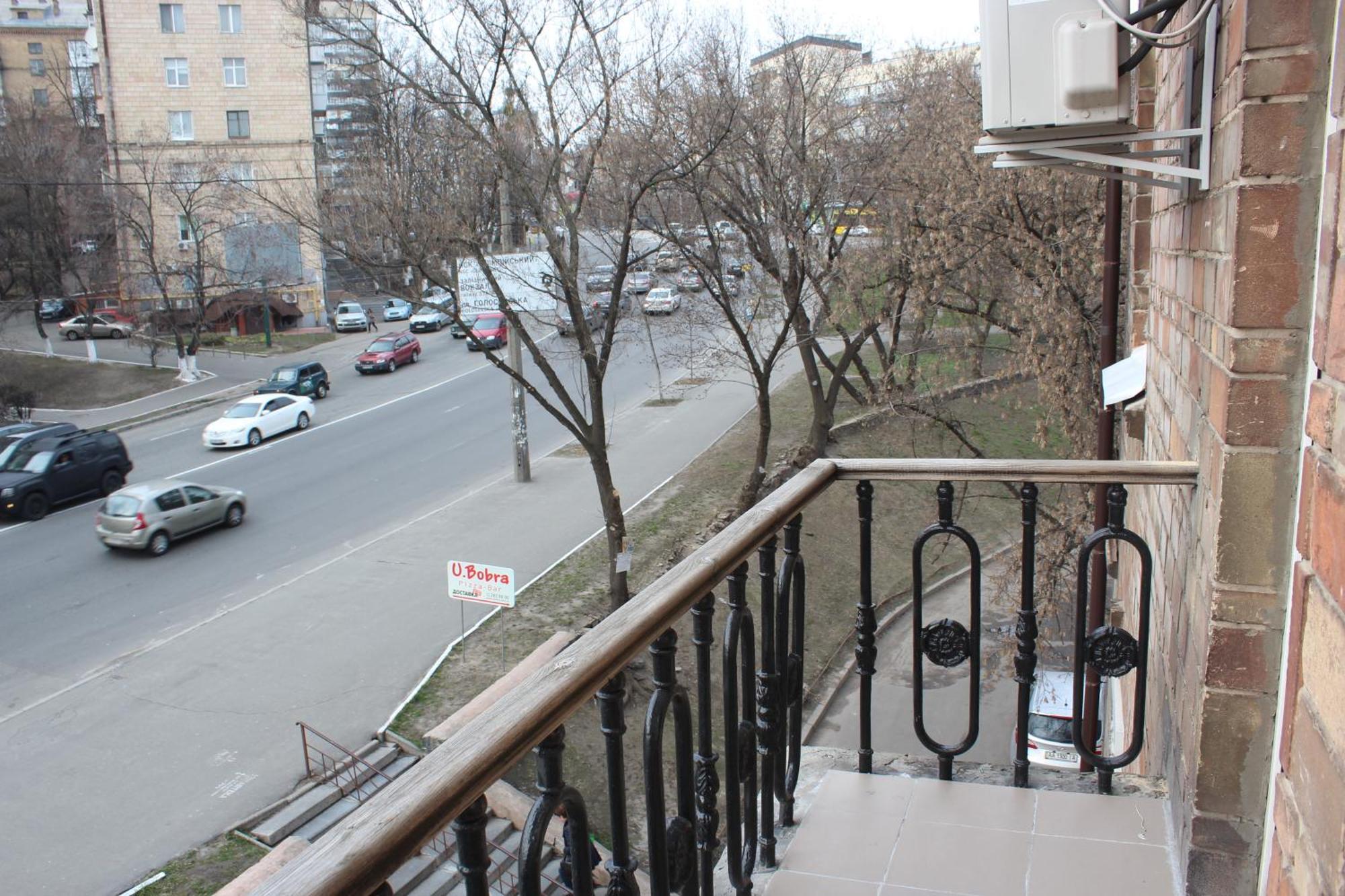 Light Life Hostel Kiew Exterior foto